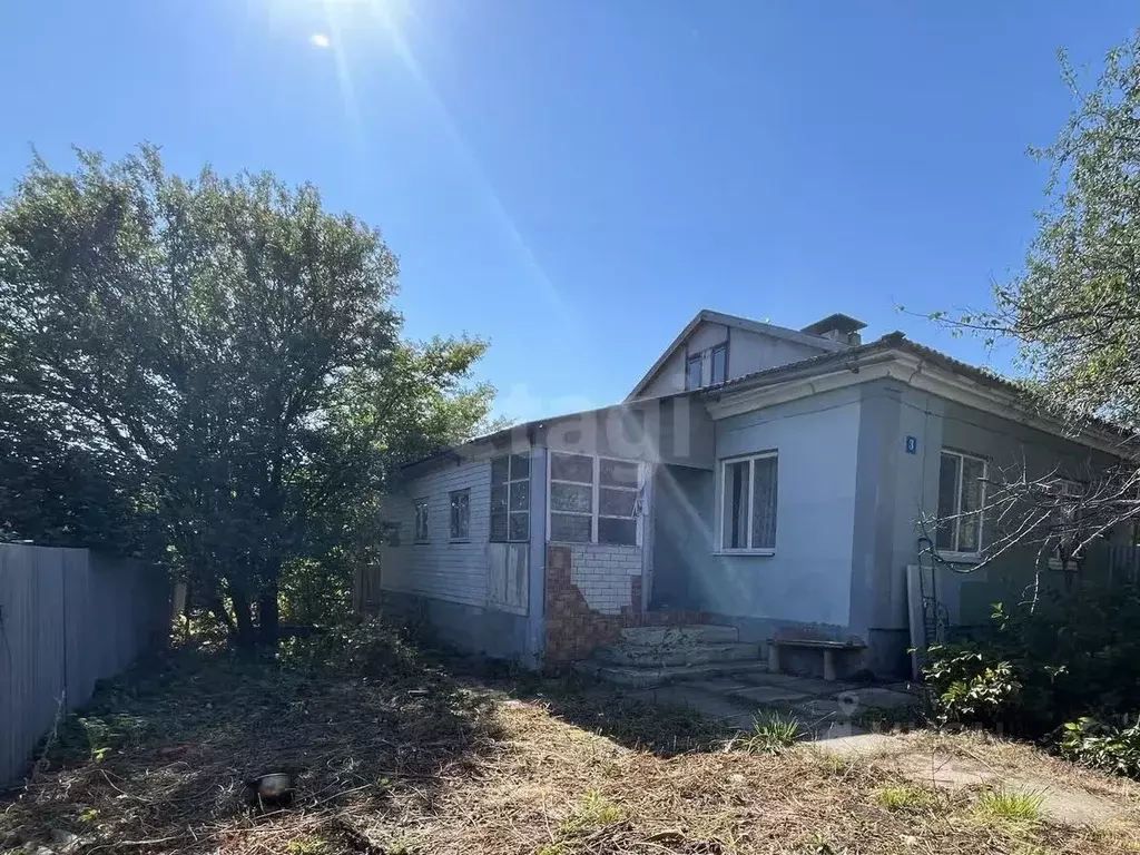 Дом в Саратовская область, Красноармейск муниципальное образование, с. ... - Фото 1