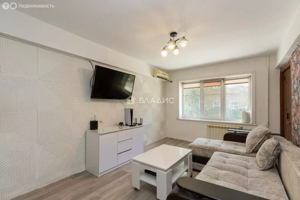 3-комнатная квартира: Благовещенск, улица Ленина, 207/3 (48.3 м) - Фото 1