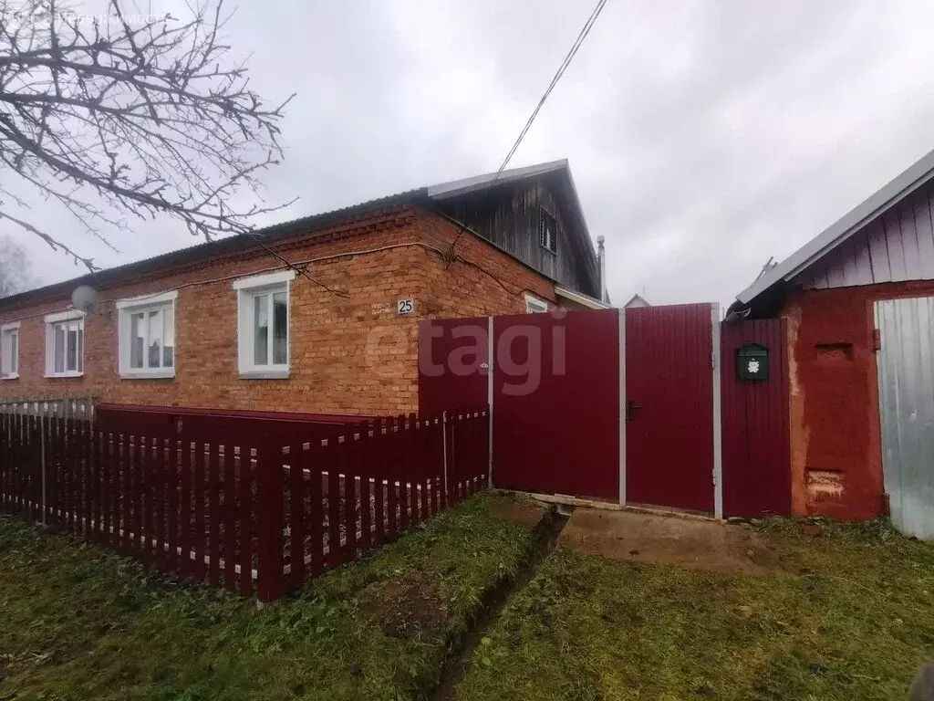 3-комнатная квартира: Можга, улица Аркадия Гайдара, 25 (65.5 м) - Фото 1