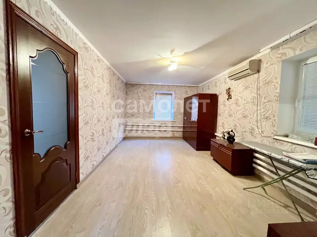 Дом в Краснодарский край, Тимашевский район, Днепровское с/пос, ... - Фото 1