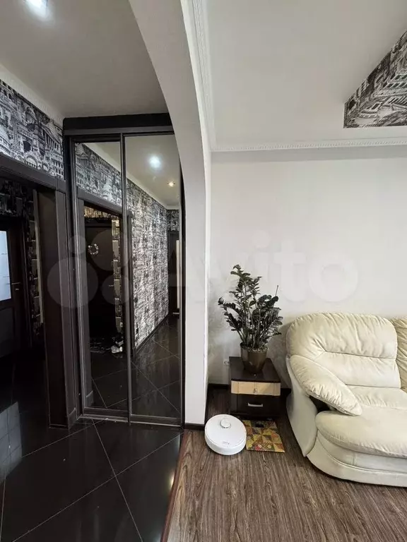 3-к. квартира, 70 м, 9/18 эт. - Фото 1