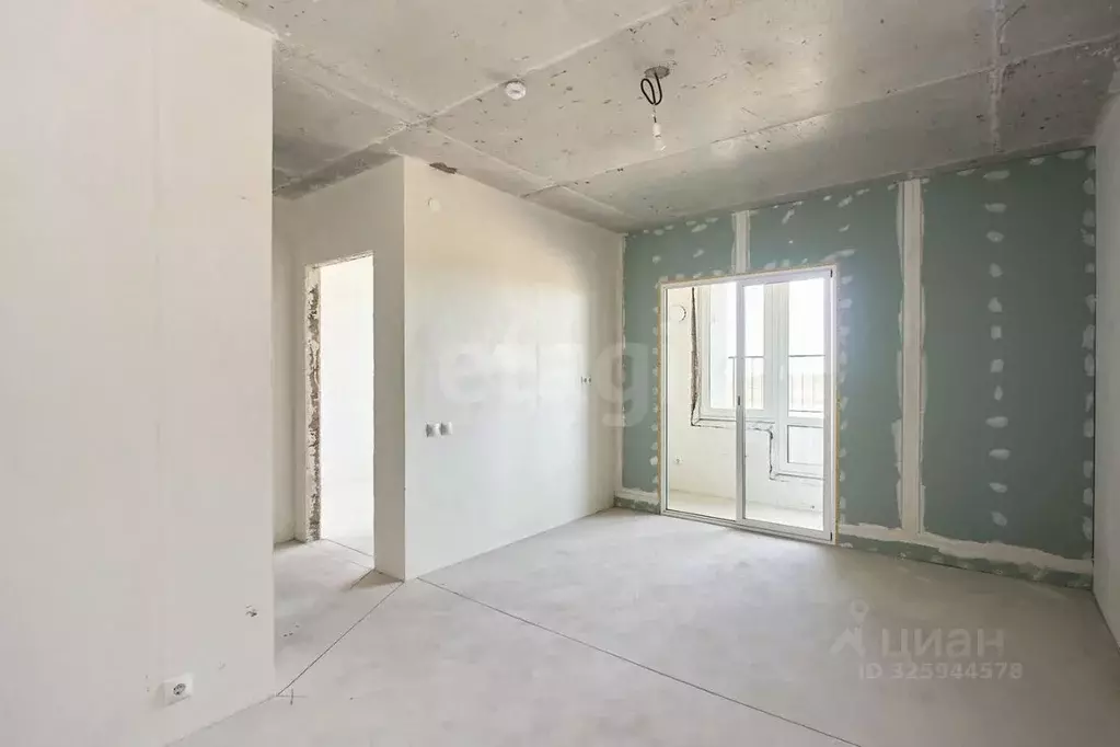 1-к кв. Тюменская область, Тюмень ул. Василия Малкова, 10 (35.0 м) - Фото 1