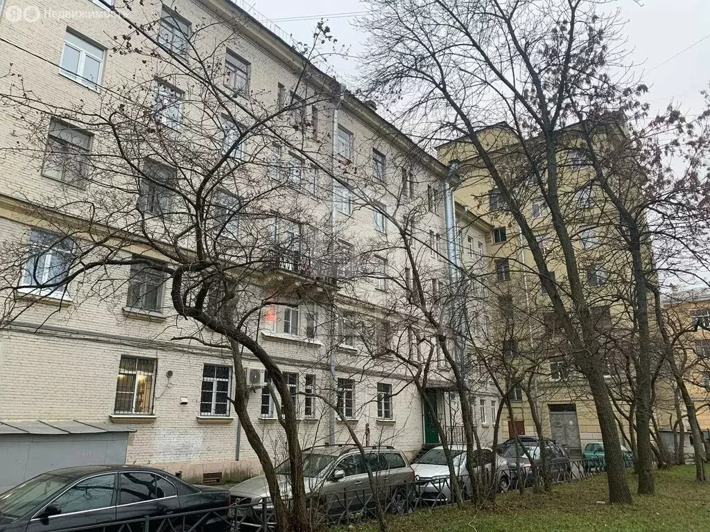 1к в 8-комнатной квартире (18 м) - Фото 2