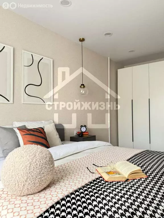 3-комнатная квартира: Екатеринбург, Парковый переулок, 41к4 (64 м) - Фото 0