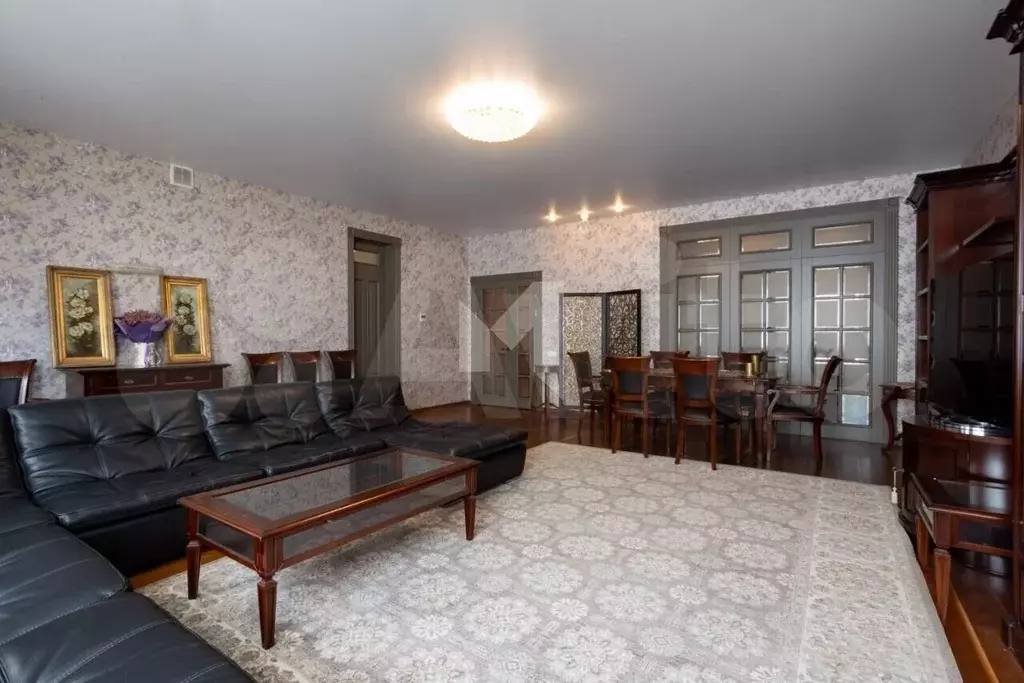 3-к. квартира, 150 м, 2/4 эт. - Фото 1