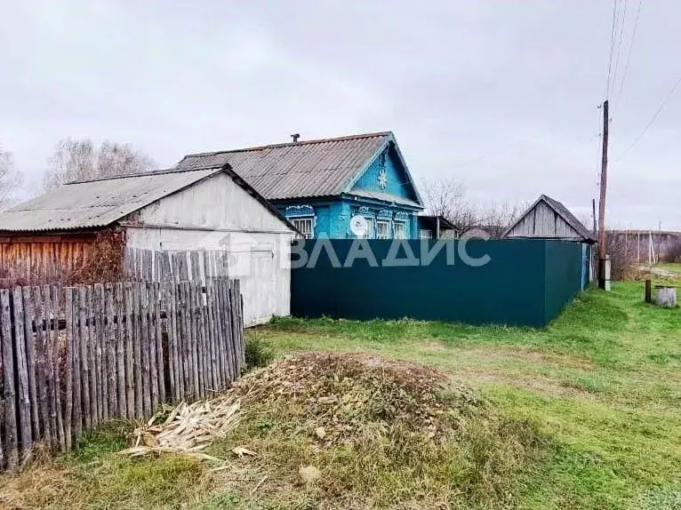 Дом в Пензенская область, Шемышейский район, с. Старая Яксарка ... - Фото 0