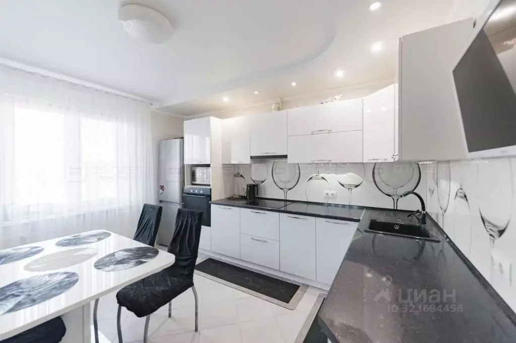 3-к кв. Татарстан, Казань ул. Натана Рахлина, 13 (81.9 м) - Фото 1