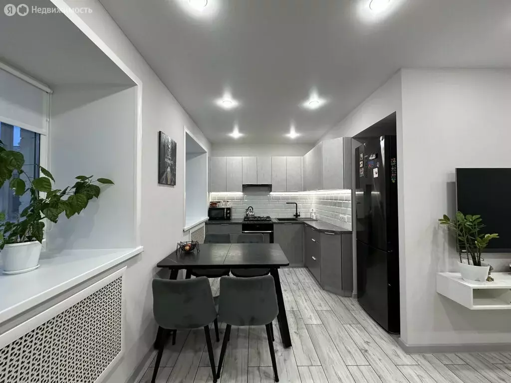 3-комнатная квартира: Архангельск, микрорайон Белая Гора, улица ... - Фото 1