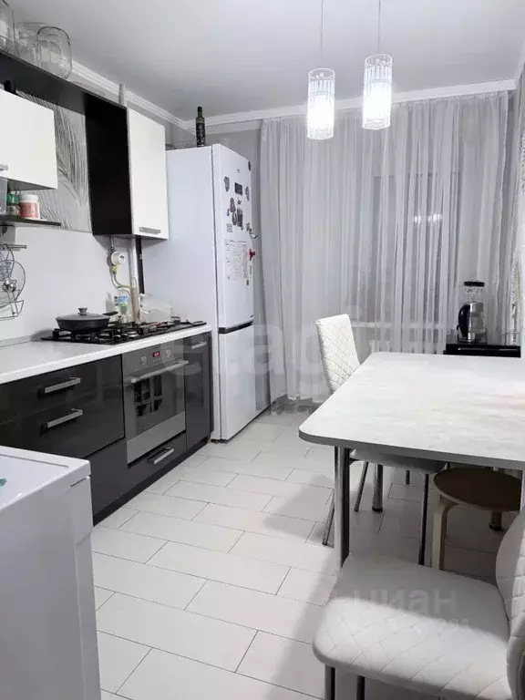 4-к кв. Татарстан, Альметьевск ул. Герцена, 88 (81.2 м) - Фото 1