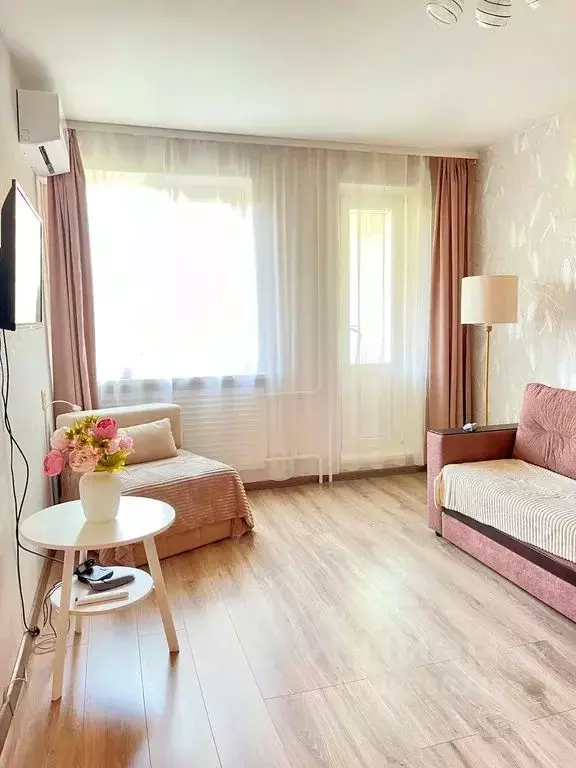 1-к кв. Приморский край, Владивосток Океанский просп., 112 (36.0 м) - Фото 1