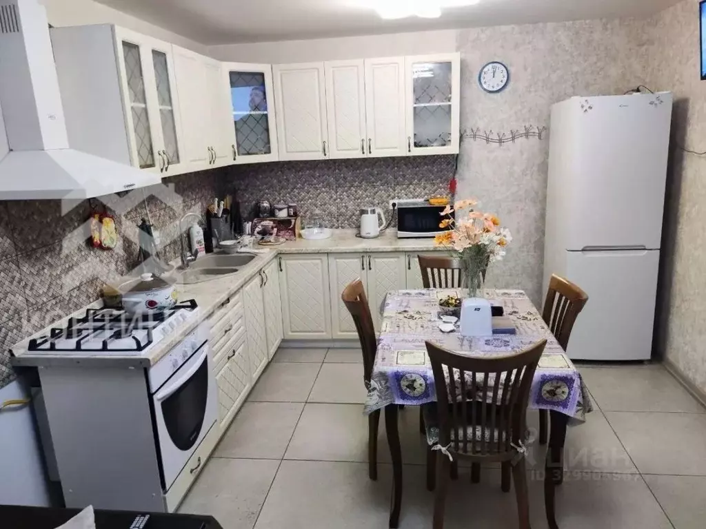 Дом в Крым, Евпатория пер. Пляжный, 8 (100 м) - Фото 1