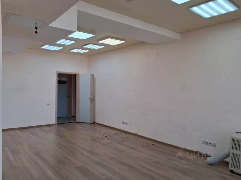 Офис в Удмуртия, Ижевск Пушкинская ул., 284 (4 м) - Фото 1