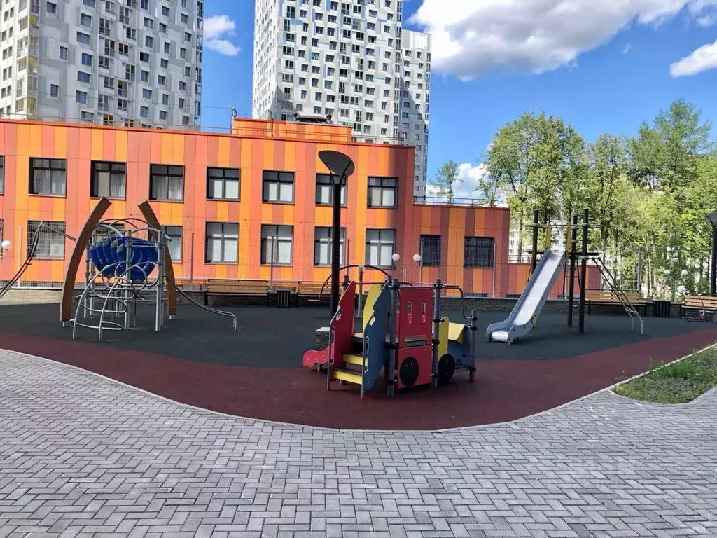 4-к кв. Пермский край, Пермь ул. Революции, 48В (106.34 м) - Фото 2