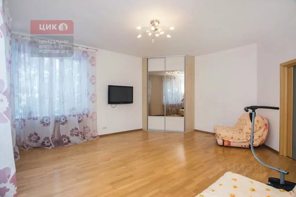 3-к кв. Рязанская область, Рязань ул. Есенина, 65к1 (124.2 м) - Фото 2