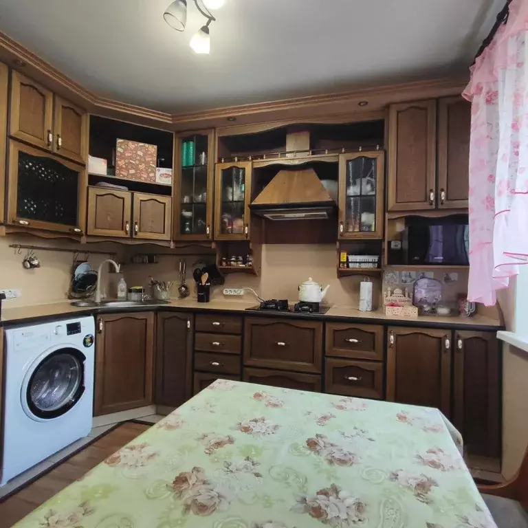 2-к кв. Омская область, Омск ул. Дианова, 24/1 (56.8 м) - Фото 2