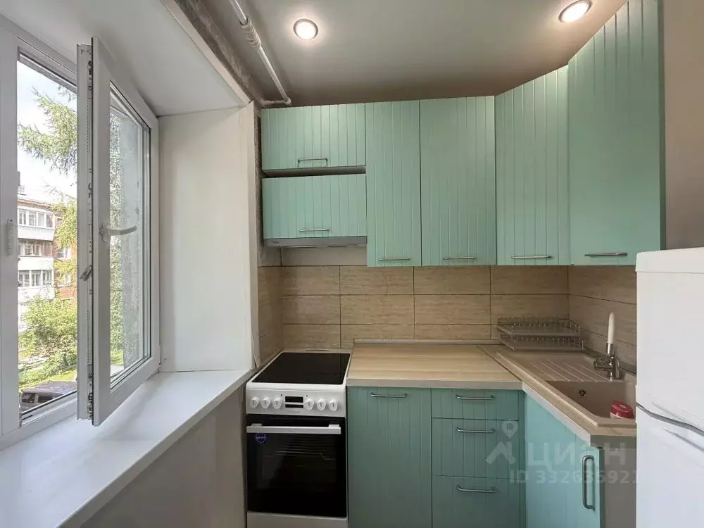 3-к кв. Иркутская область, Иркутск ул. Лыткина, 61 (55.9 м) - Фото 1