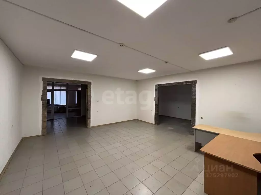 Офис в Тюменская область, Тюмень ул. Свердлова, 1 (100 м) - Фото 0