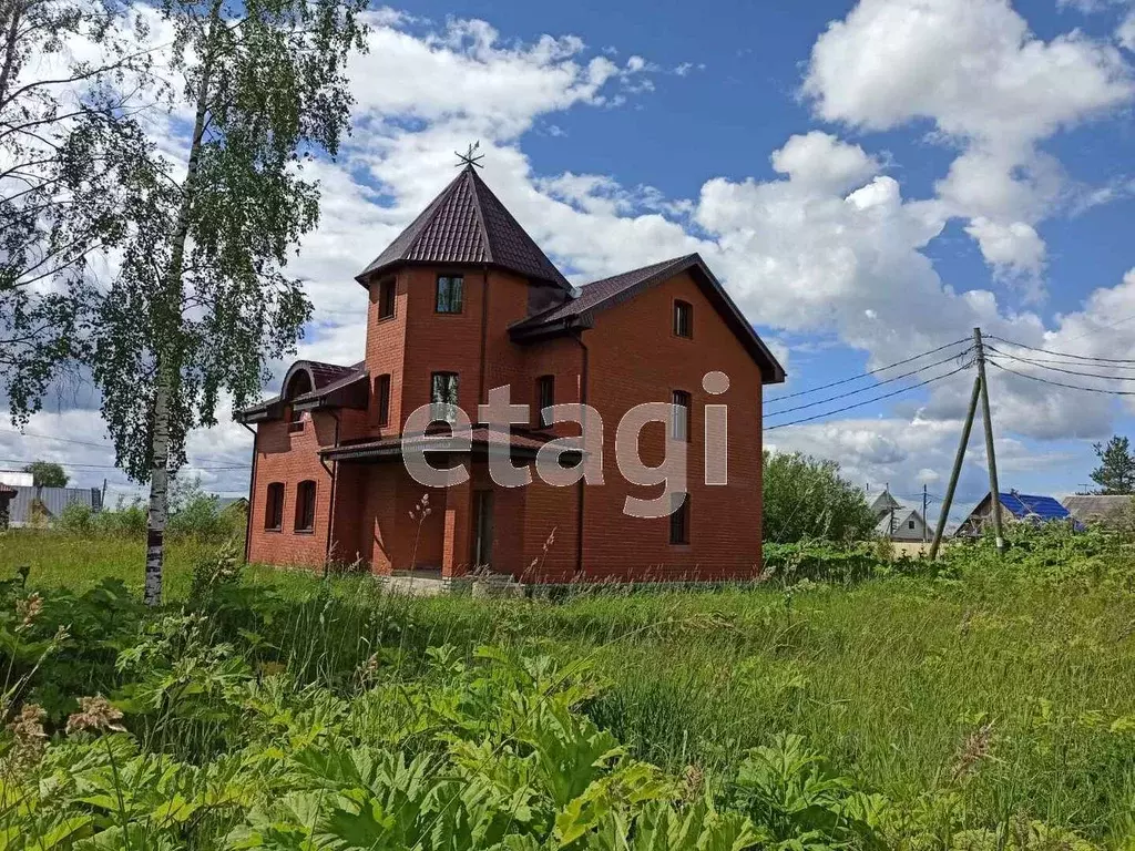 Дом в Коми, Сыктывкар Чит мкр,  (350 м) - Фото 1