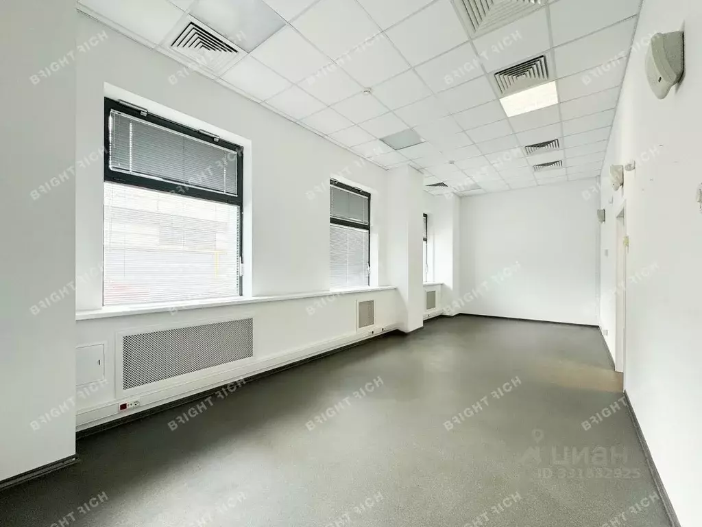 Офис в Санкт-Петербург ул. Оптиков, 4к3 (1085 м) - Фото 1