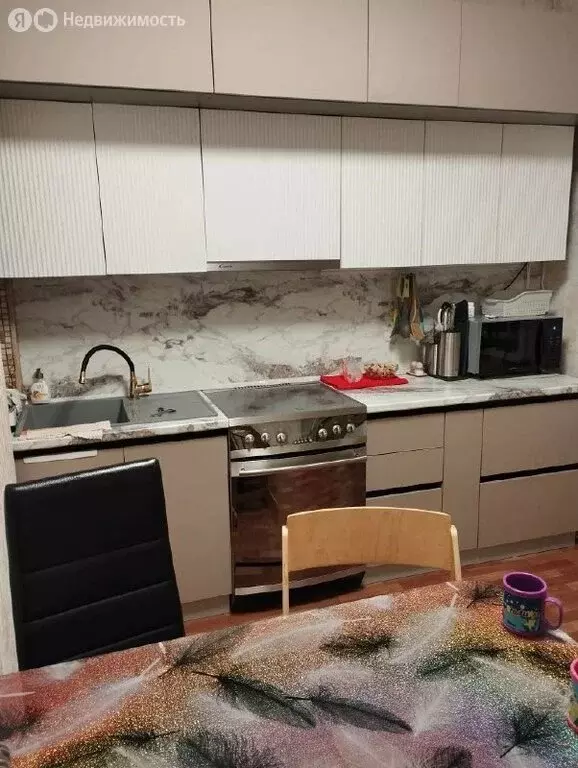 3-комнатная квартира: Нерюнгри, проспект Ленина, 1 (82.4 м) - Фото 1