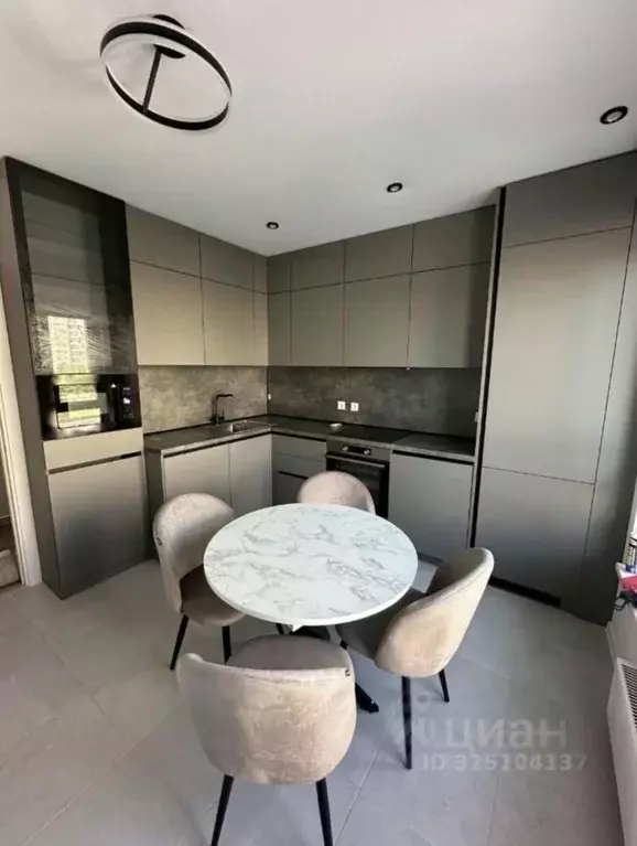 2-к кв. Москва Большая Очаковская ул., 2 (55.0 м) - Фото 0