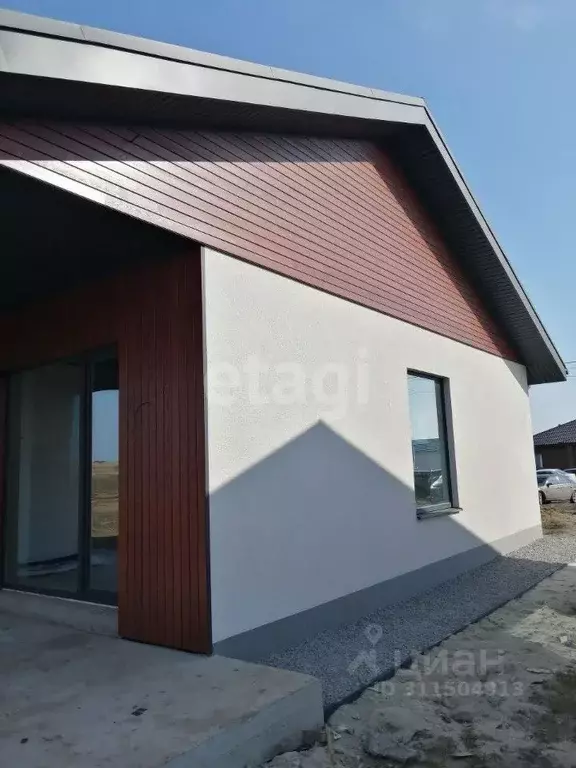 Дом в Курская область, Курский район, Моковский сельсовет, д. 1-я ... - Фото 0