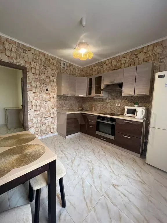 1-к. квартира, 40 м, 4/16 эт. - Фото 1