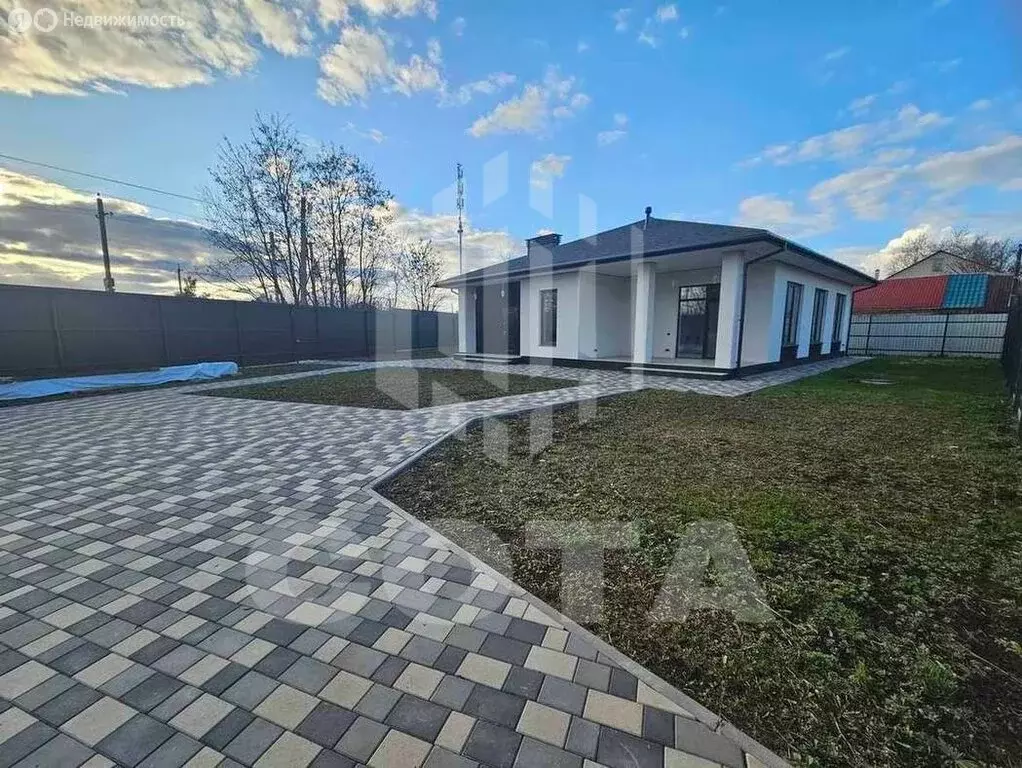Дом в село Чертовицы, Дорожная улица (140 м) - Фото 2