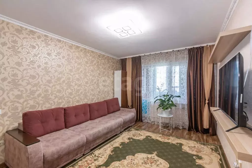 2-к кв. Омская область, Омск ул. 21-я Амурская, 41/1 (53.0 м) - Фото 0