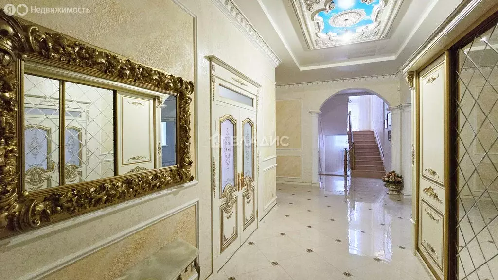 Дом в посёлок городского типа Кратово, улица Гоголя (681 м) - Фото 1