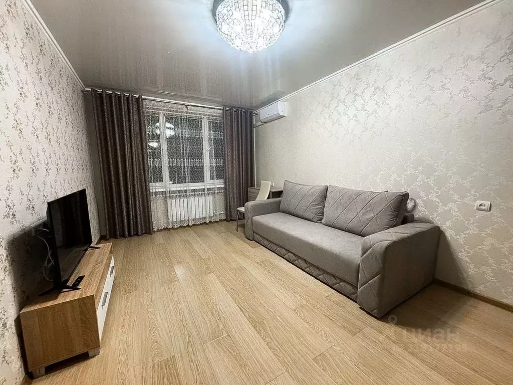 1-к кв. Татарстан, Казань ул. Кулахметова, 3 (36.0 м) - Фото 0