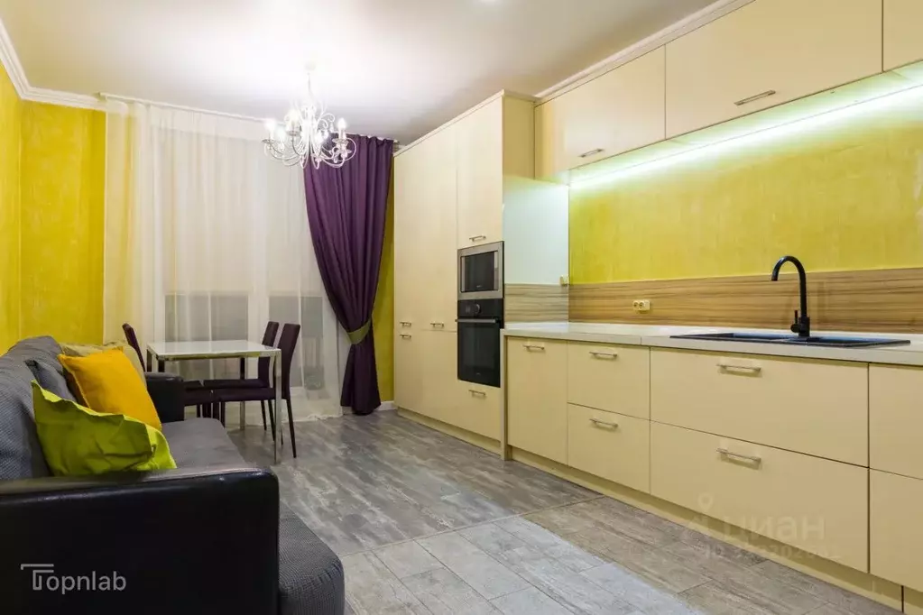 2-к кв. Санкт-Петербург Кременчугская ул., 13к1 (70.0 м) - Фото 1