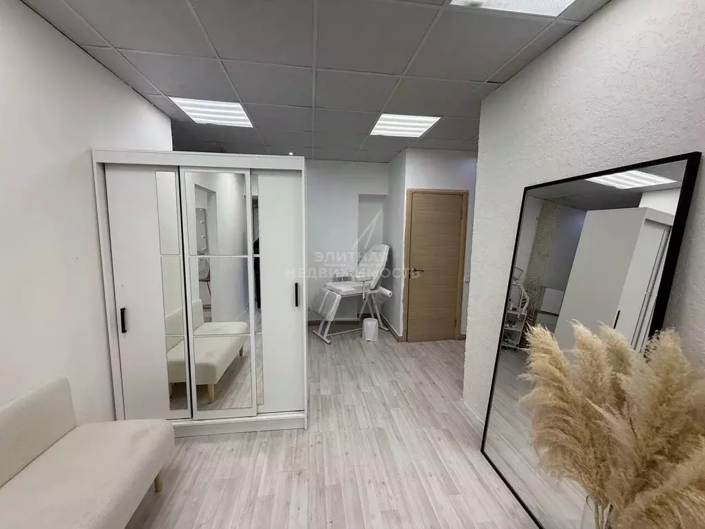 Помещение свободного назначения в Татарстан, Казань ул. Юлиуса Фучика, ... - Фото 1