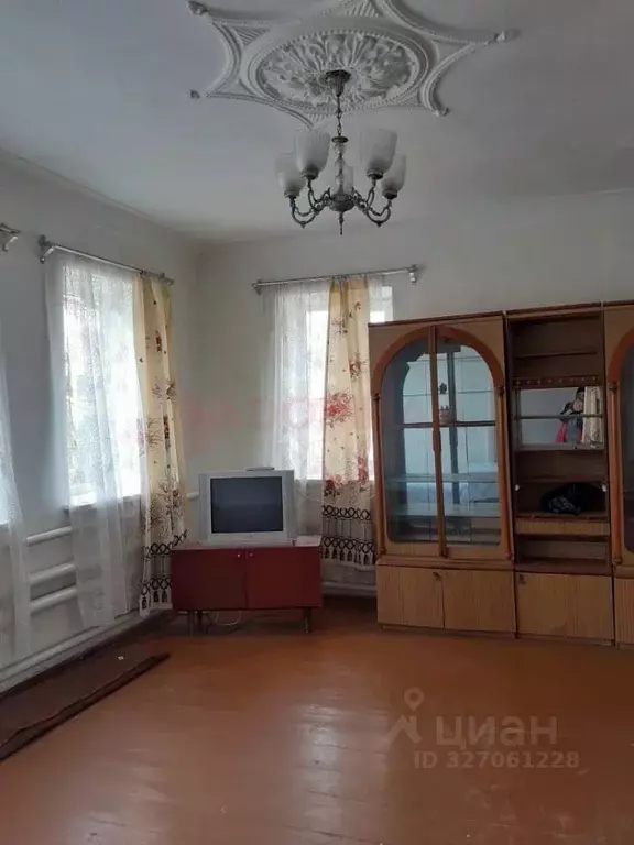 Дом в Ростовская область, Октябрьский район, Красюковская сл. ... - Фото 1