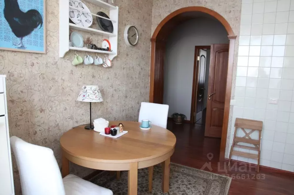2-к кв. Омская область, Омск ул. Пушкина, 76 (55.0 м) - Фото 1