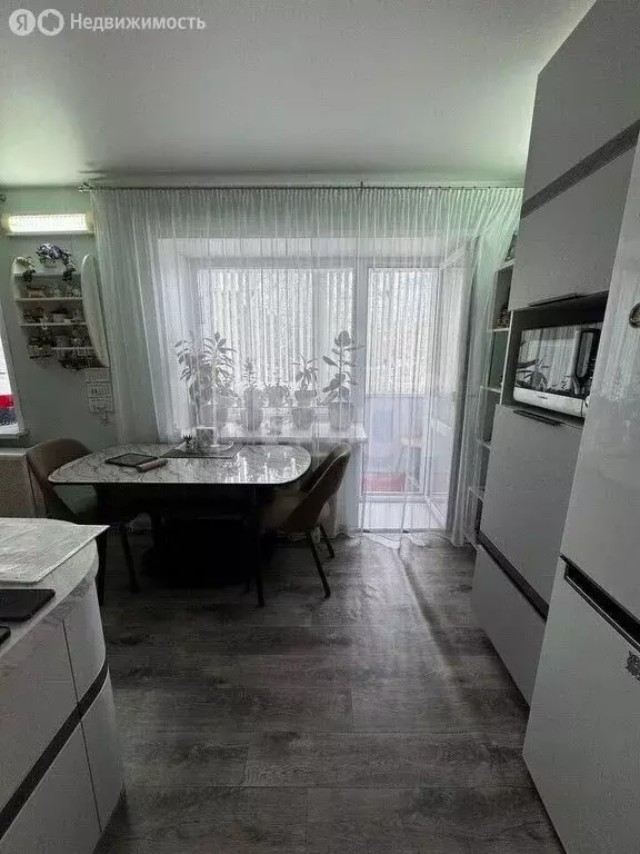 2-комнатная квартира: Сосногорск, Сосногорск, улица Оплеснина, 18 ... - Фото 2