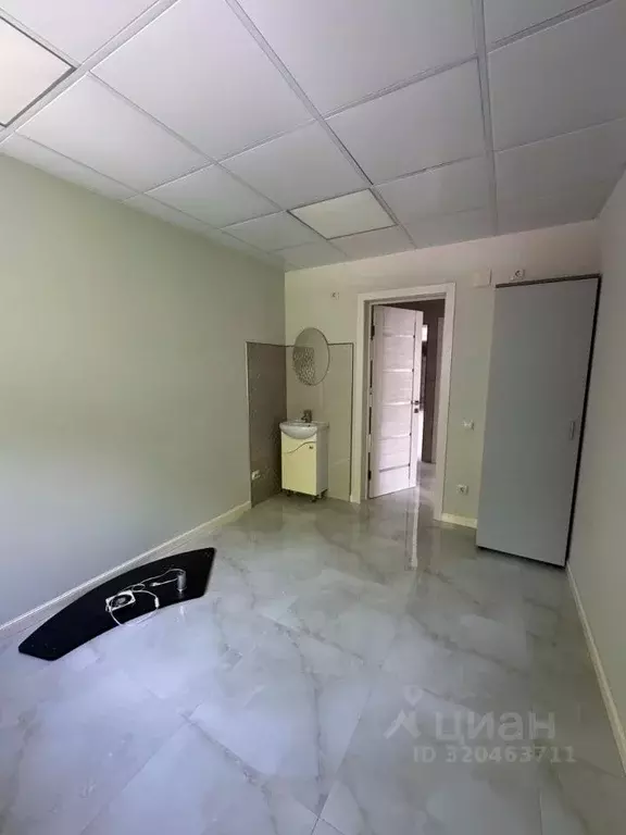 Офис в Кабардино-Балкария, Нальчик ул. Суворова (250 м) - Фото 2