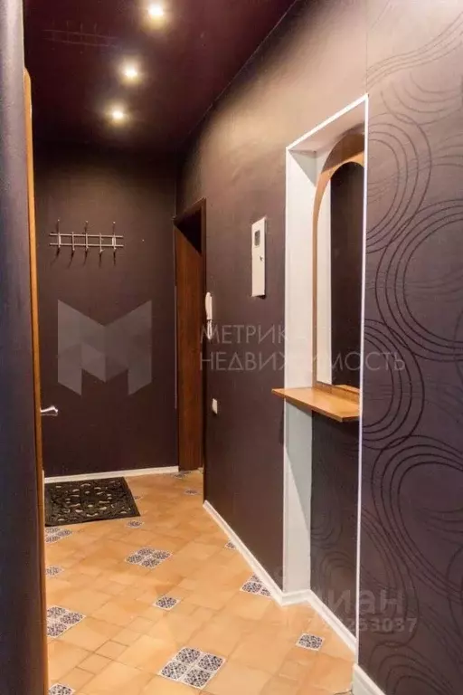 1-к кв. Тюменская область, Тюмень Одесская ул., 53 (33.0 м) - Фото 1