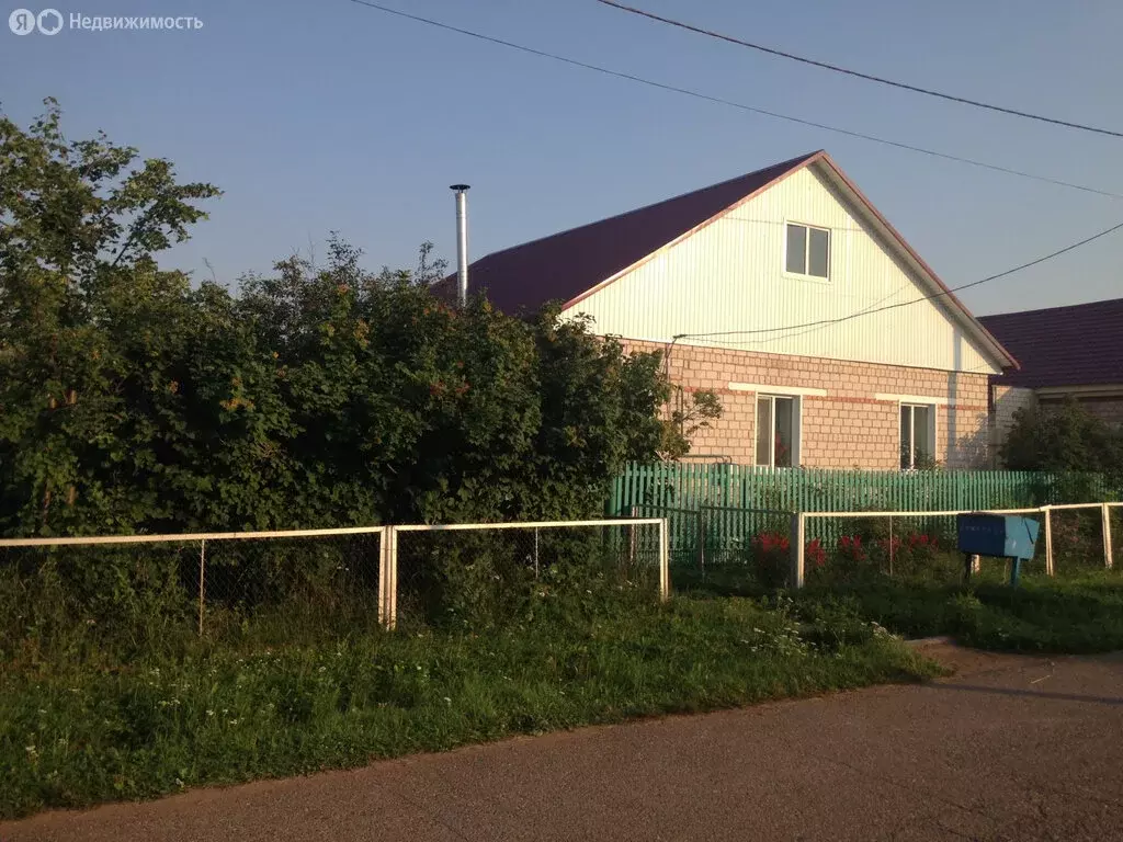 Дом в село Буздяк, улица Габдрашитова, 38 (97.8 м) - Фото 0