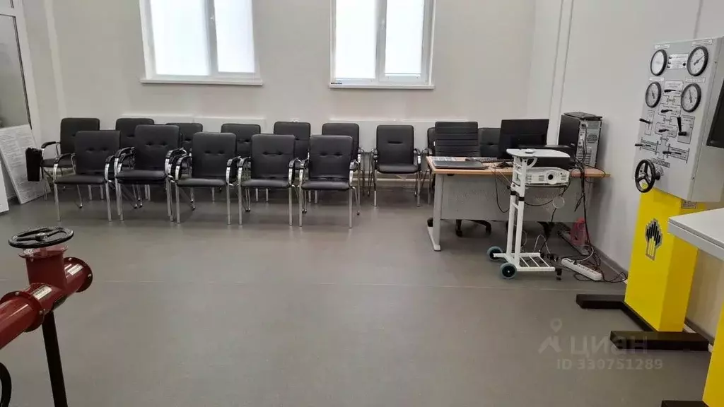 Помещение свободного назначения в Чеченская республика, Грозный просп. ... - Фото 1