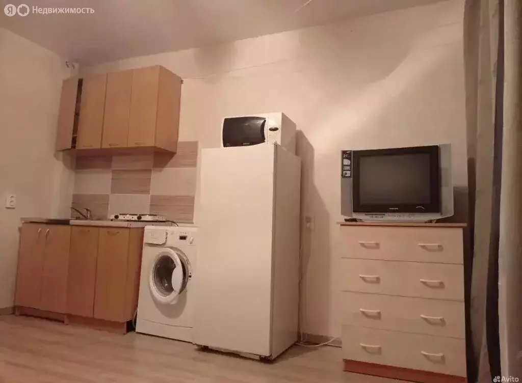 1-комнатная квартира: Тюмень, улица Осипенко, 61 (13 м) - Фото 1