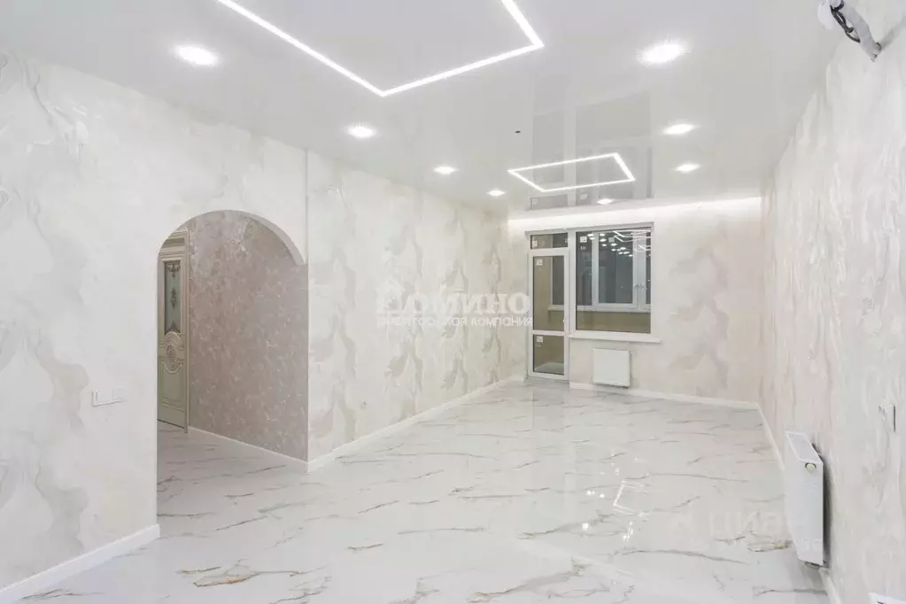 2-к кв. Тюменская область, Тюмень Интернациональная ул., 199А (69.2 м) - Фото 1