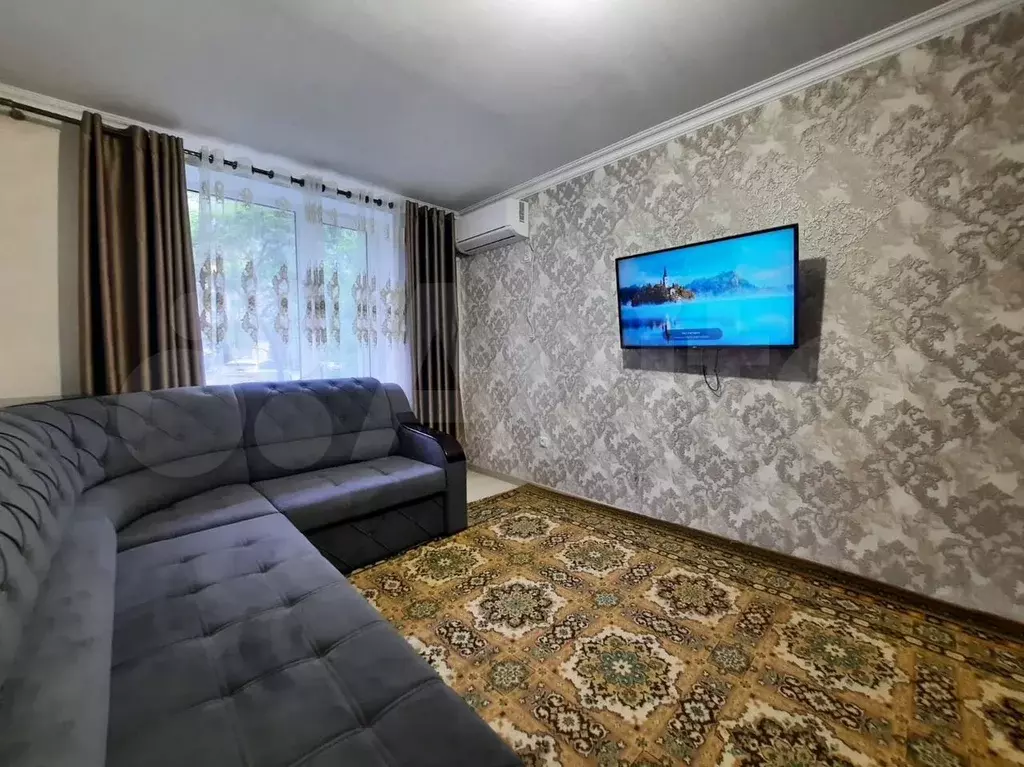 2-к. квартира, 56 м, 1/5 эт. - Фото 0
