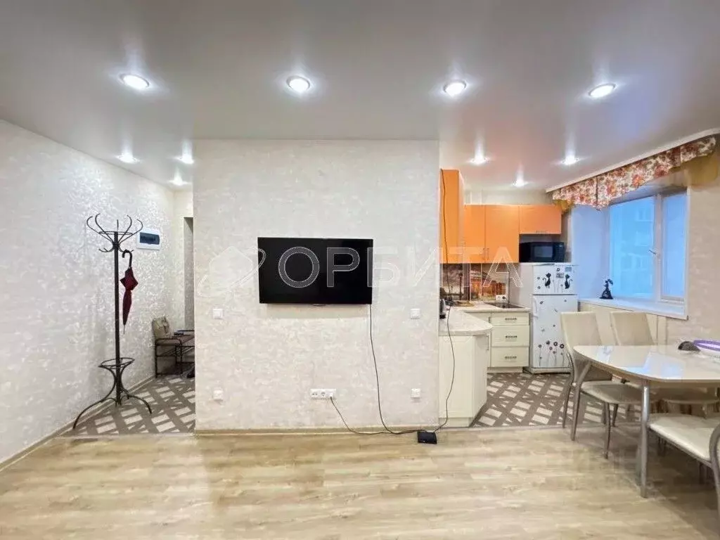 Студия Тюменская область, Тюмень Тульская ул., 3 (30.0 м) - Фото 1