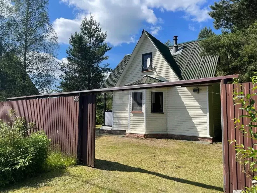 Дом в Ленинградская область, Выборгский район, Рощинское городское ... - Фото 0