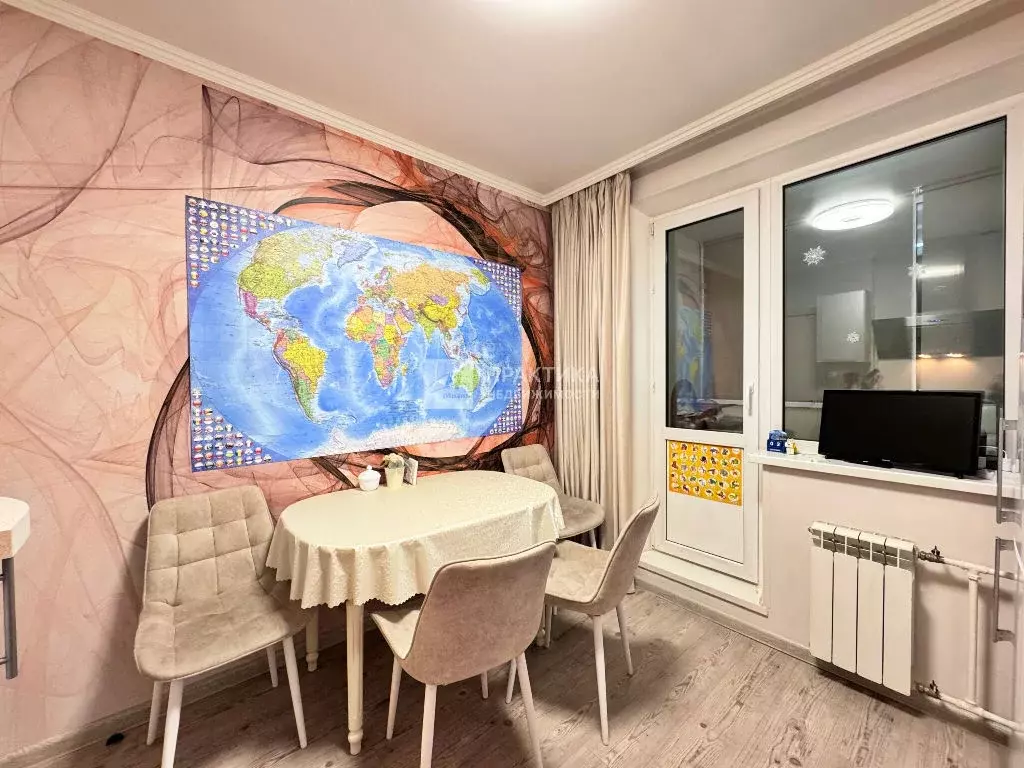 Продается 4-комнатная квартира - Фото 2