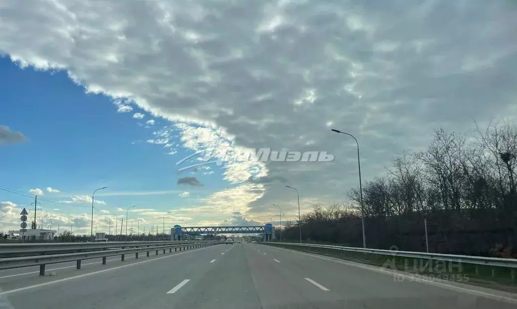 Участок в Крым, Симферопольский район, Первомайское с/пос, с. Красное ... - Фото 1