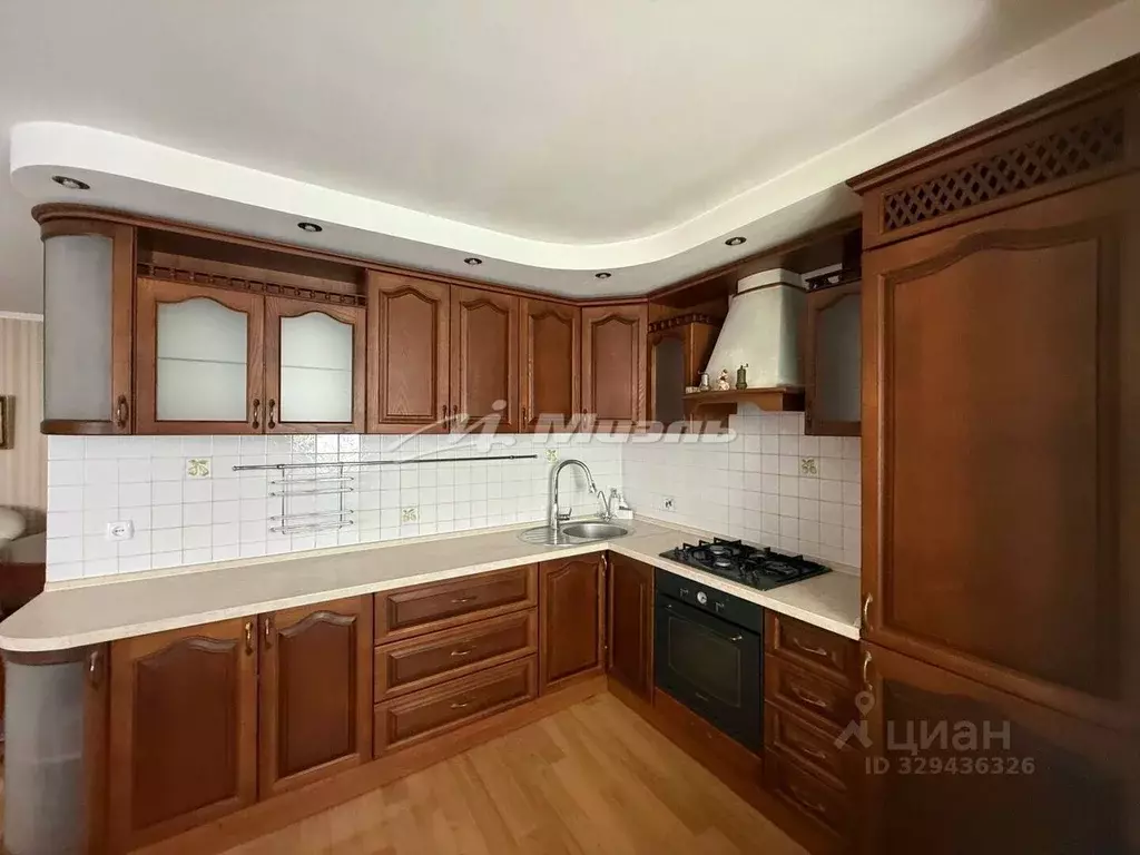 3-к кв. Крым, Симферополь бул. Ивана Франко, 6Б (70.0 м) - Фото 1