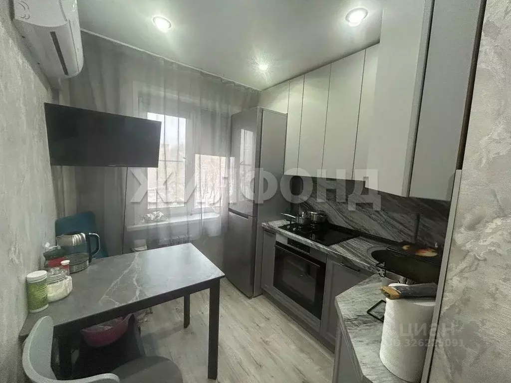 2-к кв. Хакасия, Абакан Запорожская ул., 3 (46.8 м) - Фото 1