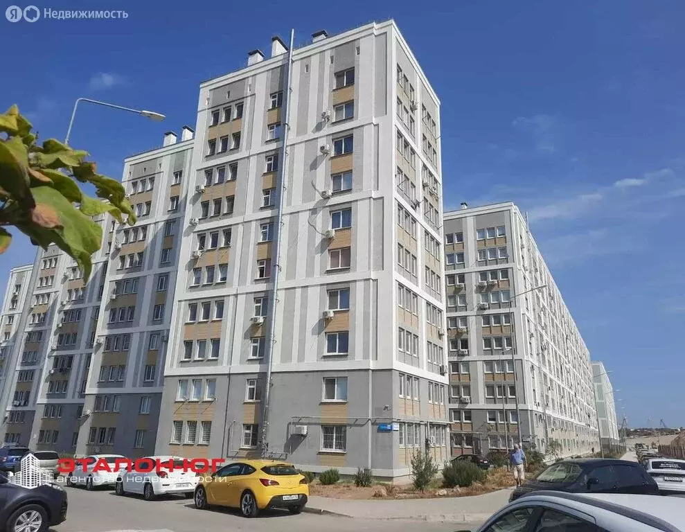 2-комнатная квартира: Севастополь, улица Братьев Манганари, 20 (62.4 ... - Фото 0